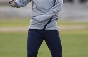 Emerson durante o treino realizado esta tarde no CT Joaquim Grava, localizado no Parque Ecológico do Tiete. O próximo jogo da equipe será dia amanhã, quarta-feira, 09/05, contra o Emelec/Equador, jogo de volta, válido pelas oitavas de final da Copa Libertadores da América 2012
