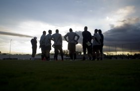 Grupo reunido durante o treino realizado esta tarde no CT Joaquim Grava, localizado no Parque Ecolgico do Tiete. O prximo jogo da equipe ser dia amanh, quarta-feira, 09/05, contra o Emelec/Equador, jogo de volta, vlido pelas oitavas de final da Copa Libertadores da Amrica 2012