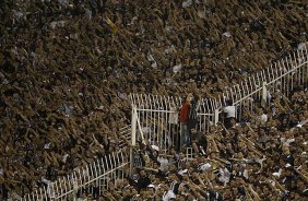 Durante a partida entre Corinthians/Brasil x Emelec/Equador, realizada esta noite no estdio do Pacaembu, jogo da volta pela Copa Libertadores de Amrica 2012