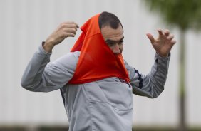 Danilo durante o treino realizado esta manhã no CT Joaquim Grava, localizado no Parque Ecológico do Tiete. O próximo jogo da equipe será dia 16/05, em São Januário, contra o Vasco da Gama, jogo de ida válido pelas quartas de final da Copa Libertadores da América 2012