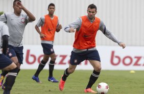 Leandro Castán durante o treino realizado esta manhã no CT Joaquim Grava, localizado no Parque Ecológico do Tiete. O próximo jogo da equipe será dia 16/05, em São Januário, contra o Vasco da Gama, jogo de ida válido pelas quartas de final da Copa Libertadores da América 2012