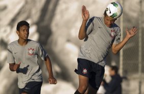 Antônio Carlos e Willian Arão que voltam ao time titular durante o treino realizado esta tarde no CT Joaquim Grava, localizado no Parque Ecológico do Tiete. O próximo jogo da equipe será domingo, dia 20/05, contra o Fluminense, no Pacaembu, abertura do Campeonato Brasileiro de 2012
