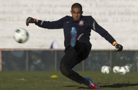 Danilo Fernandes durante o treino realizado esta tarde no CT Joaquim Grava, localizado no Parque Ecológico do Tiete. O próximo jogo da equipe será domingo, dia 20/05, contra o Fluminense, no Pacaembu, abertura do Campeonato Brasileiro de 2012