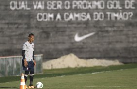 Liedson durante o treino realizado esta tarde no CT Joaquim Grava, localizado no Parque Ecológico do Tiete. O próximo jogo da equipe será domingo, dia 20/05, contra o Fluminense, no Pacaembu, abertura do Campeonato Brasileiro de 2012