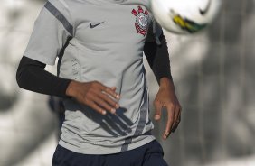 Liedson durante o treino realizado esta tarde no CT Joaquim Grava, localizado no Parque Ecológico do Tiete. O próximo jogo da equipe será domingo, dia 20/05, contra o Fluminense, no Pacaembu, abertura do Campeonato Brasileiro de 2012