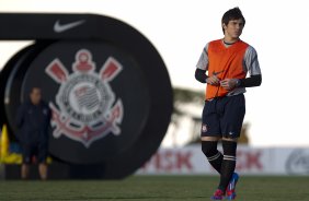 Willian durante o treino realizado esta tarde no CT Joaquim Grava, localizado no Parque Ecológico do Tiete. O próximo jogo da equipe será domingo, dia 20/05, contra o Fluminense, no Pacaembu, abertura do Campeonato Brasileiro de 2012