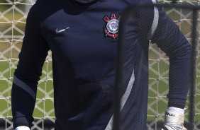 Cassio durante o treino realizado esta manh no CT Joaquim Grava, localizado no Parque Ecolgico do Tiete. O prximo jogo da equipe ser amanh, domingo, dia 20/05, contra o Fluminense, no Pacaembu, abertura do Campeonato Brasileiro de 2012