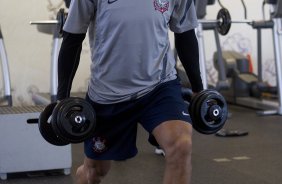 Emerson durante o treino realizado esta manhã no CT Joaquim Grava, localizado no Parque Ecológico do Tiete. O próximo jogo da equipe será amanhã, domingo, dia 20/05, contra o Fluminense, no Pacaembu, abertura do Campeonato Brasileiro de 2012