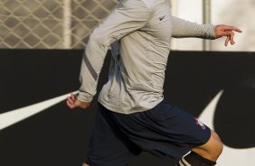 Alessandro durante o treino realizado esta tarde no CT Joaquim Grava, localizado no Parque Ecológico do Tiete. O próximo jogo da equipe será quarta-feira a noite, dia 23/05, contra o Vasco da Gama, no Pacaembu, jogo de volta pela Copa Libertadores de América 2012