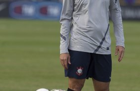 Danilo durante o treino realizado esta tarde no CT Joaquim Grava, localizado no Parque Ecológico do Tiete. O próximo jogo da equipe será quarta-feira a noite, dia 23/05, contra o Vasco da Gama, no Pacaembu, jogo de volta pela Copa Libertadores de América 2012