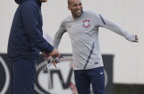 Emerson e Tite durante o treino realizado esta tarde no CT Joaquim Grava, localizado no Parque Ecológico do Tiete. O próximo jogo da equipe será quarta-feira a noite, dia 23/05, contra o Vasco da Gama, no Pacaembu, jogo de volta pela Copa Libertadores de América 2012