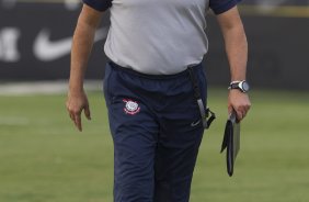 Tite durante o treino realizado esta tarde no CT Joaquim Grava, localizado no Parque Ecológico do Tiete. O próximo jogo da equipe será quarta-feira a noite, dia 23/05, contra o Vasco da Gama, no Pacaembu, jogo de volta pela Copa Libertadores de América 2012