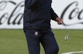 Tite durante o treino realizado esta tarde no CT Joaquim Grava, localizado no Parque Ecológico do Tiete. O próximo jogo da equipe será quarta-feira a noite, dia 23/05, contra o Vasco da Gama, no Pacaembu, jogo de volta pela Copa Libertadores de América 2012
