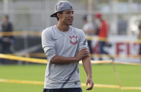 Paulinho durante o treino realizado esta tarde no CT Joaquim Grava, localizado no Parque Ecológico do Tiete. O próximo jogo da equipe será amanhã, quarta-feira a noite, dia 23/05, contra o Vasco da Gama, no Pacaembu, jogo de volta pela Copa Libertadores de América 2012