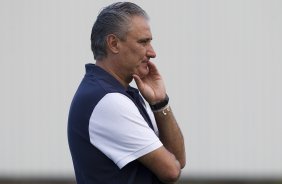 Tite durante o treino realizado esta tarde no CT Joaquim Grava, localizado no Parque Ecológico do Tiete. O próximo jogo da equipe será domingo, dia 27/05, contra o Atlético-MG, no estádio Independência em Belo Horizonte, válido pela segunda rodada do Campeonato Brasileiro 2012