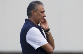 Tite durante o treino realizado esta tarde no CT Joaquim Grava, localizado no Parque Ecolgico do Tiete. O prximo jogo da equipe ser domingo, dia 27/05, contra o Atltico-MG, no estdio Independncia em Belo Horizonte, vlido pela segunda rodada do Campeonato Brasileiro 2012