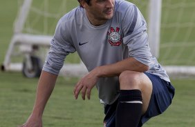 Douglas durante o treino realizado esta tarde no CT Joaquim Grava, localizado no Parque Ecolgico do Tiete. O prximo jogo da equipe ser domingo, dia 27/05, contra o Atltico-MG, no estdio Independncia em Belo Horizonte, vlido pela segunda rodada do Campeonato Brasileiro 2012