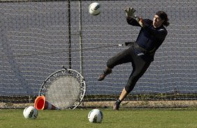 Cassio durante o treino realizado esta manh no CT Joaquim Grava, localizado no Parque Ecolgico do Tiete. O prximo jogo da equipe ser quinta-feira, dia 07/06, contra o Figueirense/SC, no estdio do Pacaembu, vlido pela terceira rodada do Campeonato Brasileiro 2012