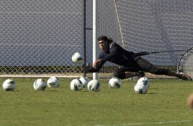 Cassio durante o treino realizado esta manhã no CT Joaquim Grava, localizado no Parque Ecológico do Tiete. O próximo jogo da equipe será quinta-feira, dia 07/06, contra o Figueirense/SC, no estádio do Pacaembu, válido pela terceira rodada do Campeonato Brasileiro 2012