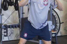 Leandro Castán durante o treino realizado esta manhã na academia de musculacao no CT Joaquim Grava, localizado no Parque Ecológico do Tiete. O próximo jogo da equipe será quinta-feira, dia 07/06, contra o Figueirense/SC, no estádio do Pacaembu, válido pela terceira rodada do Campeonato Brasileiro 2012