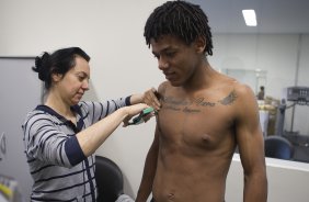 O recem contratado, o atacante Romarinho, ex-Bragantino, fez avaliaes com a nutricionista Christine Neves, durante o treino realizado esta tarde no CT Joaquim Grava, localizado no Parque Ecolgico do Tiete. O prximo jogo da equipe ser quinta-feira, dia 07/06, contra o Figueirense/SC, no estdio do Pacaembu, vlido pela terceira rodada do Campeonato Brasileiro 2012