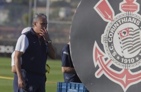 Tite durante o treino realizado esta tarde no CT Joaquim Grava, localizado no Parque Ecológico do Tiete. O próximo jogo da equipe será quinta-feira, dia 07/06, contra o Figueirense/SC, no estádio do Pacaembu, válido pela terceira rodada do Campeonato Brasileiro 2012