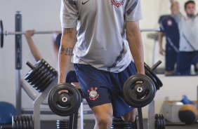 Welder durante o treino realizado esta manh na academia de musculacao no CT Joaquim Grava, localizado no Parque Ecolgico do Tiete. O prximo jogo da equipe ser quinta-feira, dia 07/06, contra o Figueirense/SC, no estdio do Pacaembu, vlido pela terceira rodada do Campeonato Brasileiro 2012