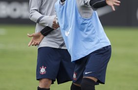 Alessandro e Liedson durante o treino realizado esta tarde no CT Joaquim Grava, localizado no Parque Ecológico do Tiete. O próximo jogo da equipe será quarta-feira, dia 07/06, contra o Figueirense/SC, no estádio do Pacaembu, válido pela terceira rodada do Campeonato Brasileiro 2012