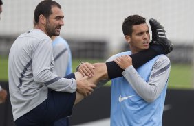 Danilo e Ramon durante o treino realizado esta tarde no CT Joaquim Grava, localizado no Parque Ecológico do Tiete. O próximo jogo da equipe será quarta-feira, dia 07/06, contra o Figueirense/SC, no estádio do Pacaembu, válido pela terceira rodada do Campeonato Brasileiro 2012