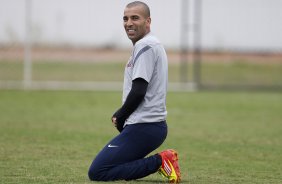 Emerson durante o treino realizado esta tarde no CT Joaquim Grava, localizado no Parque Ecolgico do Tiete. O prximo jogo da equipe ser quarta-feira, dia 07/06, contra o Figueirense/SC, no estdio do Pacaembu, vlido pela terceira rodada do Campeonato Brasileiro 2012