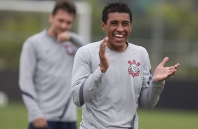 Paulinho durante o treino realizado esta tarde no CT Joaquim Grava, localizado no Parque Ecológico do Tiete. O próximo jogo da equipe será quarta-feira, dia 07/06, contra o Figueirense/SC, no estádio do Pacaembu, válido pela terceira rodada do Campeonato Brasileiro 2012