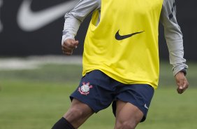Romarinho durante o treino realizado esta tarde no CT Joaquim Grava, localizado no Parque Ecológico do Tiete. O próximo jogo da equipe será quarta-feira, dia 07/06, contra o Figueirense/SC, no estádio do Pacaembu, válido pela terceira rodada do Campeonato Brasileiro 2012