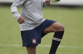 Romarinho durante o treino realizado esta tarde no CT Joaquim Grava, localizado no Parque Ecológico do Tiete. O próximo jogo da equipe será quarta-feira, dia 07/06, contra o Figueirense/SC, no estádio do Pacaembu, válido pela terceira rodada do Campeonato Brasileiro 2012
