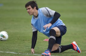 Willian durante o treino realizado esta tarde no CT Joaquim Grava, localizado no Parque Ecológico do Tiete. O próximo jogo da equipe será quarta-feira, dia 07/06, contra o Figueirense/SC, no estádio do Pacaembu, válido pela terceira rodada do Campeonato Brasileiro 2012