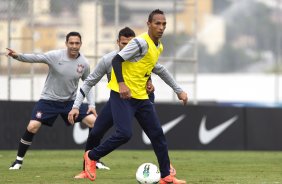 Liedson durante o treino realizado esta manh no CT Joaquim Grava, localizado no Parque Ecolgico do Tiete. O prximo jogo da equipe ser quarta-feira, dia 07/06, contra o Figueirense/SC, no estdio do Pacaembu, vlido pela terceira rodada do Campeonato Brasileiro 2012