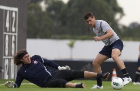 Cassio e Alex durante o treino realizado esta tarde no CT Joaquim Grava, localizado no Parque Ecolgico do Tiete. O prximo jogo da equipe ser quinta-feira, dia 07/06, contra o Figueirense/SC, no estdio do Pacaembu, vlido pela terceira rodada do Campeonato Brasileiro 2012