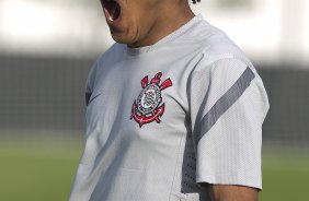 Romarinho durante o treino realizado esta tarde no CT Joaquim Grava, localizado no Parque Ecolgico do Tiete. O prximo jogo da equipe ser quinta-feira, dia 07/06, contra o Figueirense/SC, no estdio do Pacaembu, vlido pela terceira rodada do Campeonato Brasileiro 2012