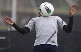 Jorge Henrique que volta ao time titular durante o treino realizado esta tarde no CT Joaquim Grava, localizado no Parque Ecolgico do Tiete. O prximo jogo da equipe ser quinta-feira, dia 07/06, contra o Figueirense/SC, no estdio do Pacaembu, vlido pela terceira rodada do Campeonato Brasileiro 2012