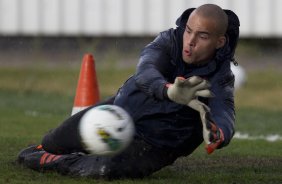 Julio Cesar durante o treino realizado esta tarde no CT Joaquim Grava, localizado no Parque Ecolgico do Tiete. O prximo jogo da equipe ser quinta-feira, dia 07/06, contra o Figueirense/SC, no estdio do Pacaembu, vlido pela terceira rodada do Campeonato Brasileiro 2012