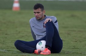 Leandro Castn durante o treino realizado esta tarde no CT Joaquim Grava, localizado no Parque Ecolgico do Tiete. O prximo jogo da equipe ser quinta-feira, dia 07/06, contra o Figueirense/SC, no estdio do Pacaembu, vlido pela terceira rodada do Campeonato Brasileiro 2012