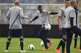 Liedson durante o treino realizado esta tarde no CT Joaquim Grava, localizado no Parque Ecolgico do Tiete. O prximo jogo da equipe ser quinta-feira, dia 07/06, contra o Figueirense/SC, no estdio do Pacaembu, vlido pela terceira rodada do Campeonato Brasileiro 2012