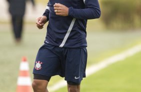 Paulinho durante o treino realizado esta tarde no CT Joaquim Grava, localizado no Parque Ecolgico do Tiete. O prximo jogo da equipe ser quarta-feira, dia 13/06, contra o Santos, na Vila Belmiro, jogo de ida vlido pela semi final da Copa Libertadores da Amrica 2012