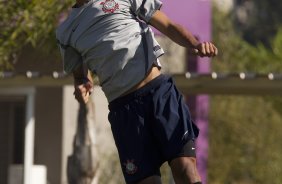 Antnio Carlos durante o treino realizado esta manh no CT Joaquim Grava, localizado no Parque Ecolgico do Tiete. O prximo jogo da equipe ser amanh, domingo, dia 17/06, contra a Ponte Preta, em Campinas, vlido pela 5 rodada do Campeonato Brasileiro de 2012