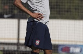 Elton durante o treino realizado esta manh no CT Joaquim Grava, localizado no Parque Ecolgico do Tiete. O prximo jogo da equipe ser amanh, domingo, dia 17/06, contra a Ponte Preta, em Campinas, vlido pela 5 rodada do Campeonato Brasileiro de 2012