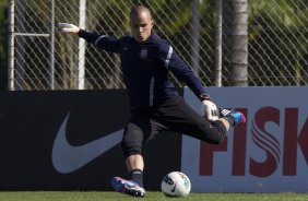 Julio Cesar durante o treino realizado esta manh no CT Joaquim Grava, localizado no Parque Ecolgico do Tiete. O prximo jogo da equipe ser amanh, domingo, dia 17/06, contra a Ponte Preta, em Campinas, vlido pela 5 rodada do Campeonato Brasileiro de 2012