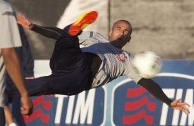 Durante o treino realizado esta tarde no CT Joaquim Grava, localizado no Parque Ecolgico do Tiete. O prximo jogo da equipe ser amanh sbado, 14/07, contra o Nautico/PE, vlido pela 9 rodada do Campeonato Brasileiro de 2012