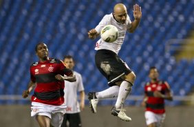 Nos vestiários antes da partida entre Flamengo x Corinthians, realizada esta noite no estádio do Engenhão, jogo válido pela 10ª rodada do Campeonato Brasileiro de 2012