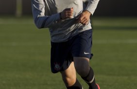 Durante o treino realizado esta tarde no CT Joaquim Grava, localizado no Parque Ecolgico do Tiete. O prximo jogo da equipe ser amanh sbado, 21/07, contra a Portuguesa, no Pacaembu, vlido pela 10 rodada do Campeonato Brasileiro de 2012