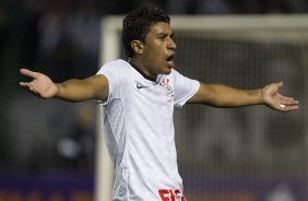Durante a partida entre Corinthians x Cruzeiro, realizada esta noite no estádio do Pacaembu, jogo válido pela 12ª rodada do Campeonato Brasileiro de 2012