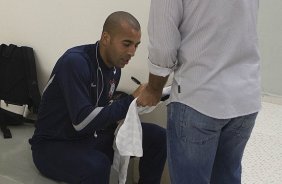 Nos vestiários antes da partida entre Corinthians x Cruzeiro, realizada esta noite no estádio do Pacaembu, jogo válido pela 12ª rodada do Campeonato Brasileiro de 2012